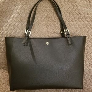 Tory Burch Large Robinson Zipper Tote